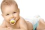Chupeta em bebês: usar ou não?